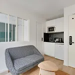 Cosy Modern Small Apartment Menilmontant